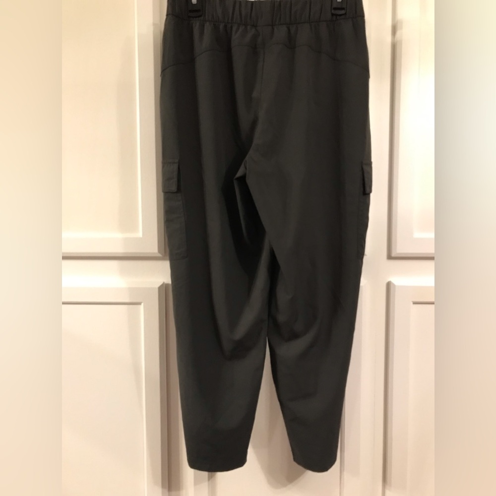 Old Navy Stretchtech Drawstring Pants, Size Mediu… - image 2